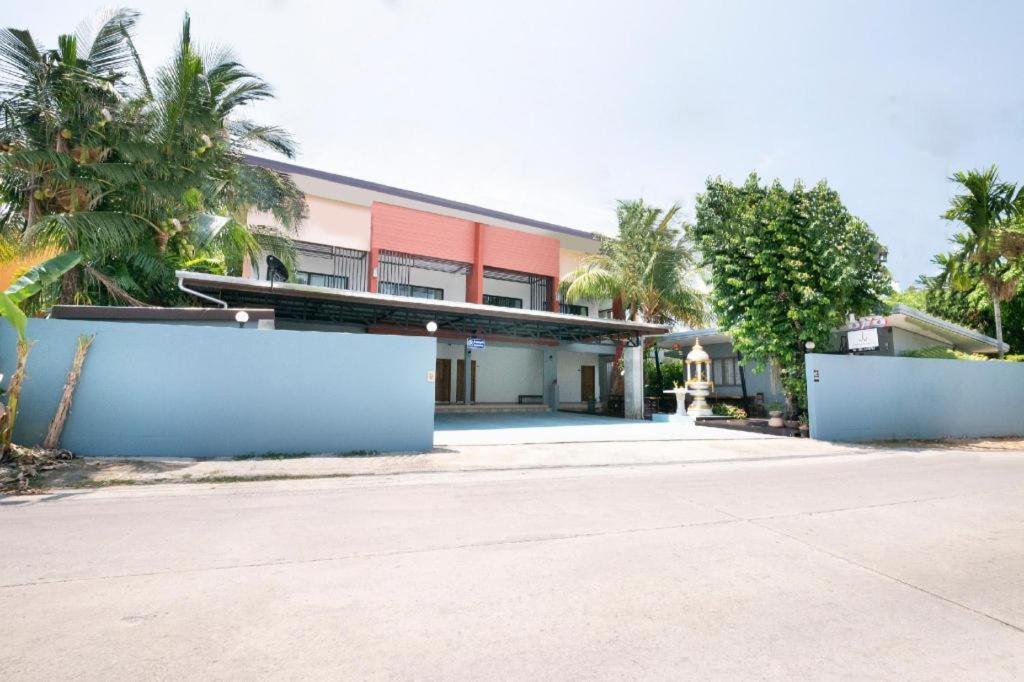 Oyo 732 Juthamas 2* Natai Beach