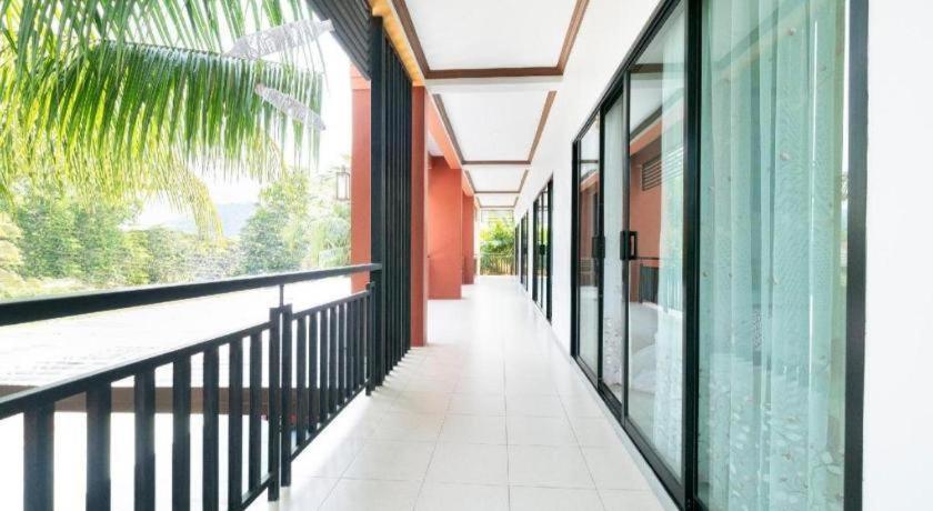 Hotel Oyo 732 Juthamas 2*